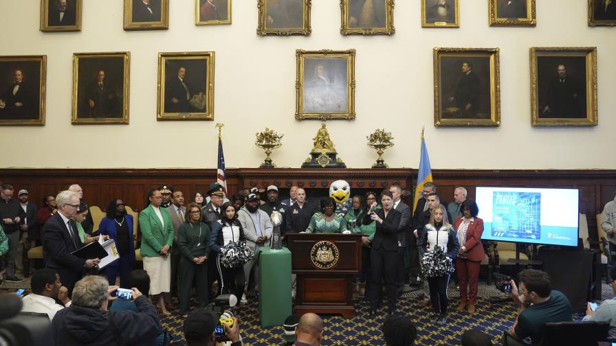 Filadelfia se prepara para la multitud que vitoreará a Eagles en desfile tras Super Bowl