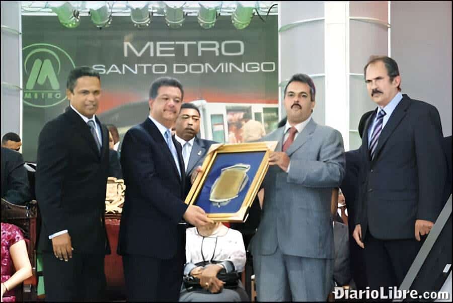  Inauguración de la primera línea del Metro de Santo Domingo.