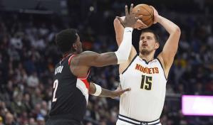 Jokic anota 40 y los Nuggets vencen 146-117 a Blazers, su séptimo triunfo consecutivo