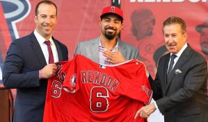 ¡Otra vez! Anthony Rendón estará fuera acción a largo plazo por cirugía de cadera