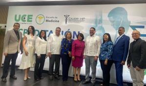Escuela de medicina de la UCE obtiene acreditación internacional Escuela de medicina de la UCE obtiene acreditación internacional