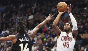 Cavaliers, líderes del Este, aplastan 131-108 a los Raptors en su octava victoria en nueve juegos