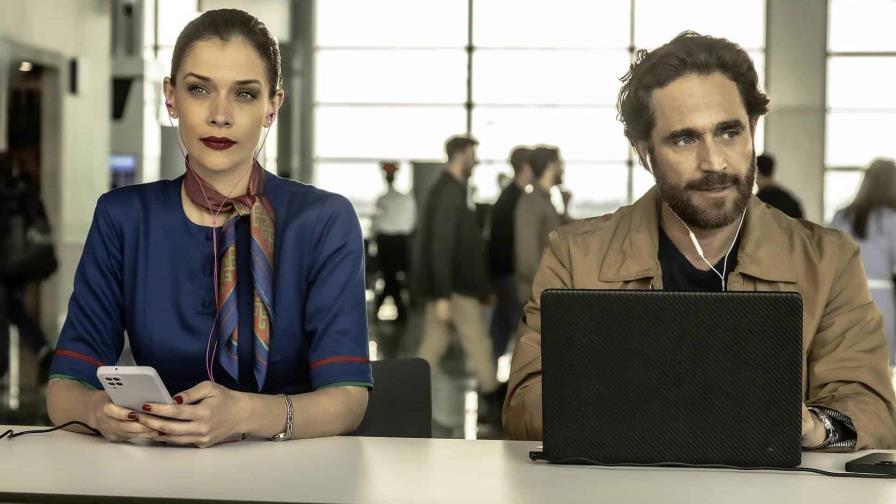 El Hilo Rojo conecta a los actores Michel Brown y Carolina Miranda en cinta mexicana