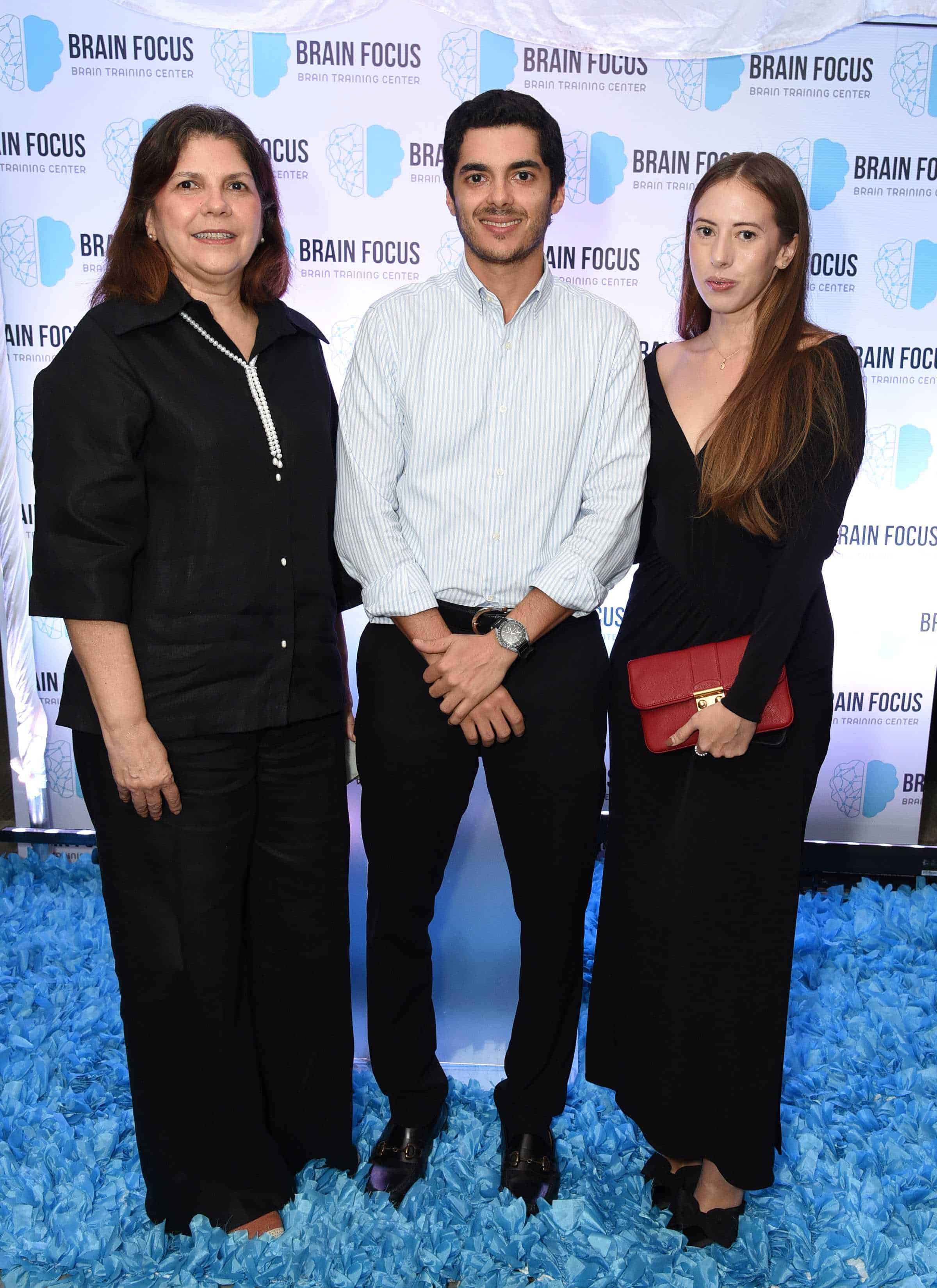 Zayra Morales, Josué Johson y María Carolina Cely.