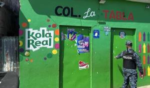 Apresan colmadero en La Romana que admitió haber vendido varios galones de alcohol adulterado