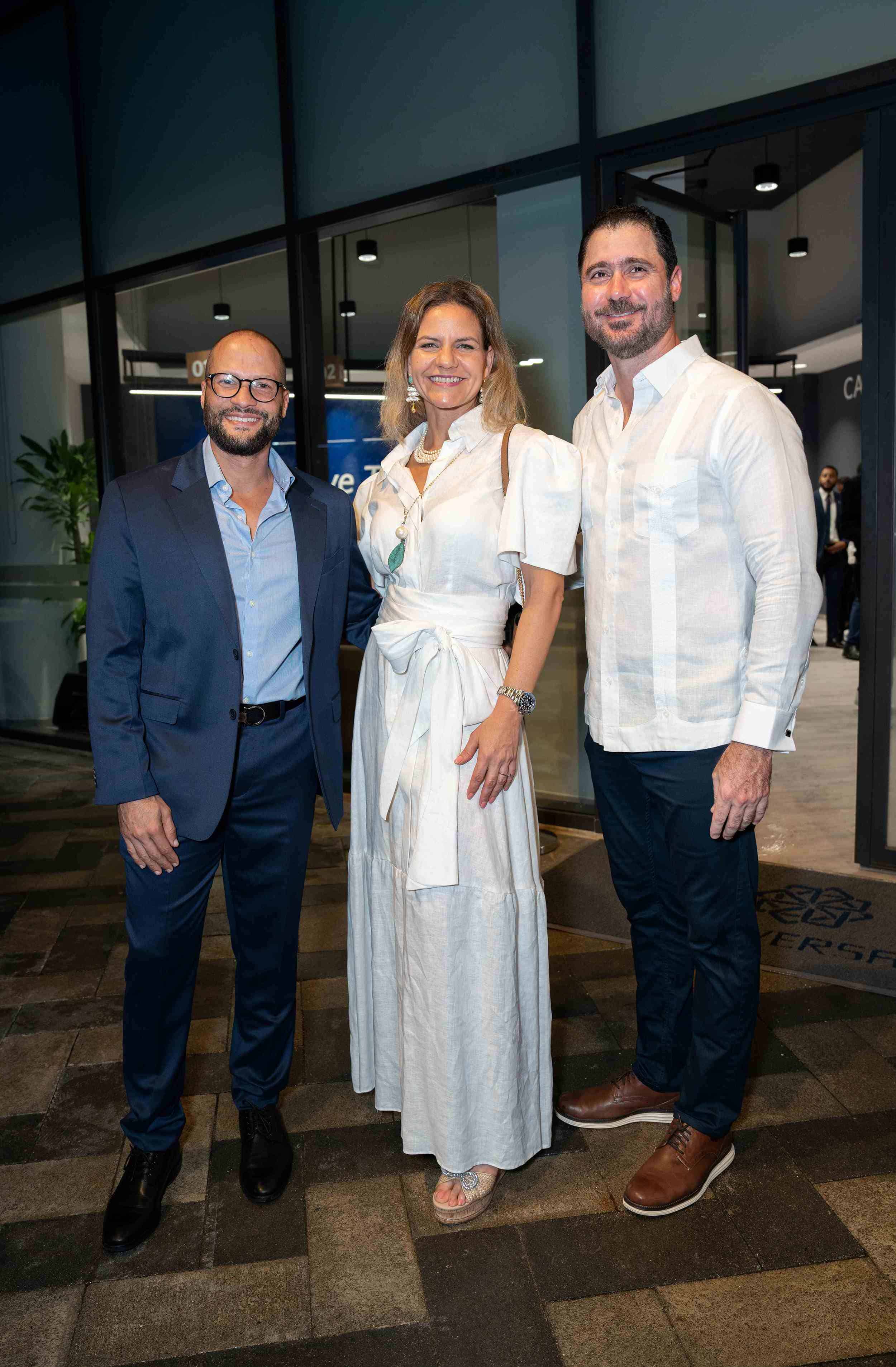 Caonabo Almonte, Karla Brugal y Augusto Fernández.