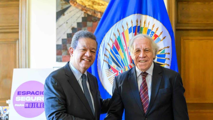 Leonel Fernández se reúne con Luis Almagro en Washington