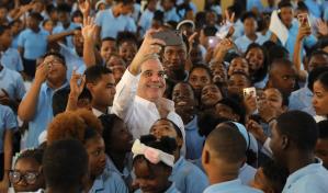 El presidente Abinader entregará este domingo obras y títulos de propiedad en Santo Domingo