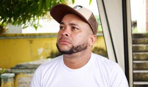 Hallan cadáver de joven en un terreno baldío de Hato Nuevo y sus familiares no saben qué ocurrió