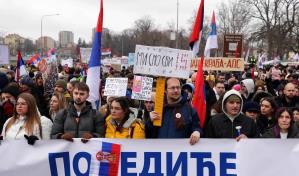 Nuevas protestas contra el Gobierno serbio, en el Día de la Independencia