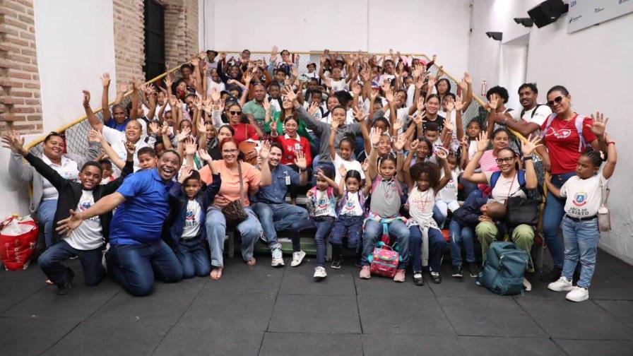 Edeeste impulsa la educación energética con estudiantes de La Romana en el Museo Trampolín