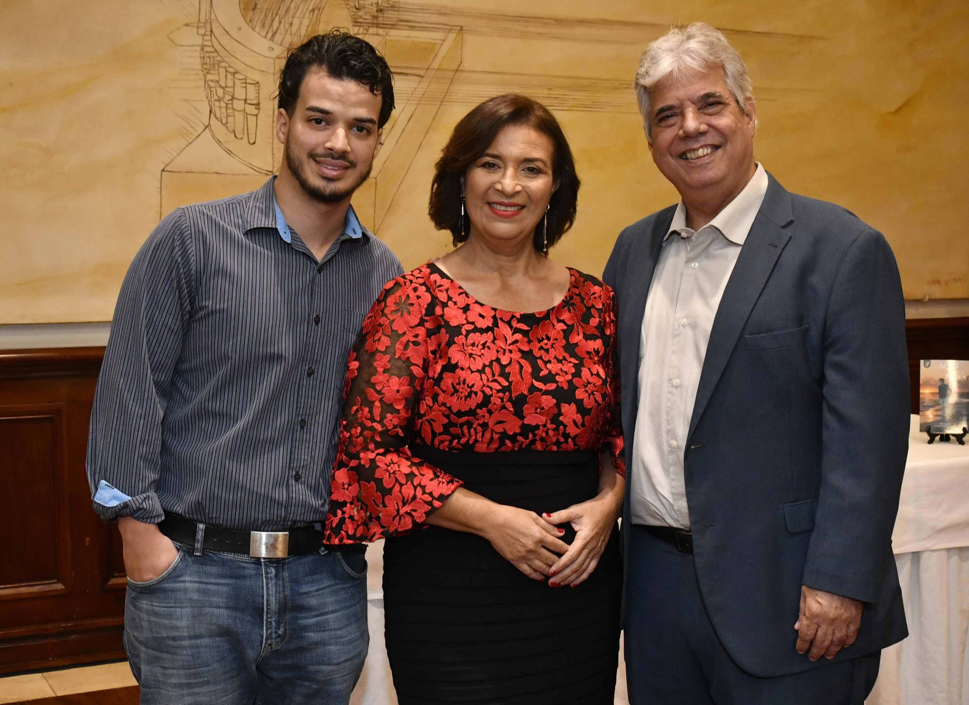 Benjamin Deveaux, Miguelina Guzmán y Edwin Deveaux.