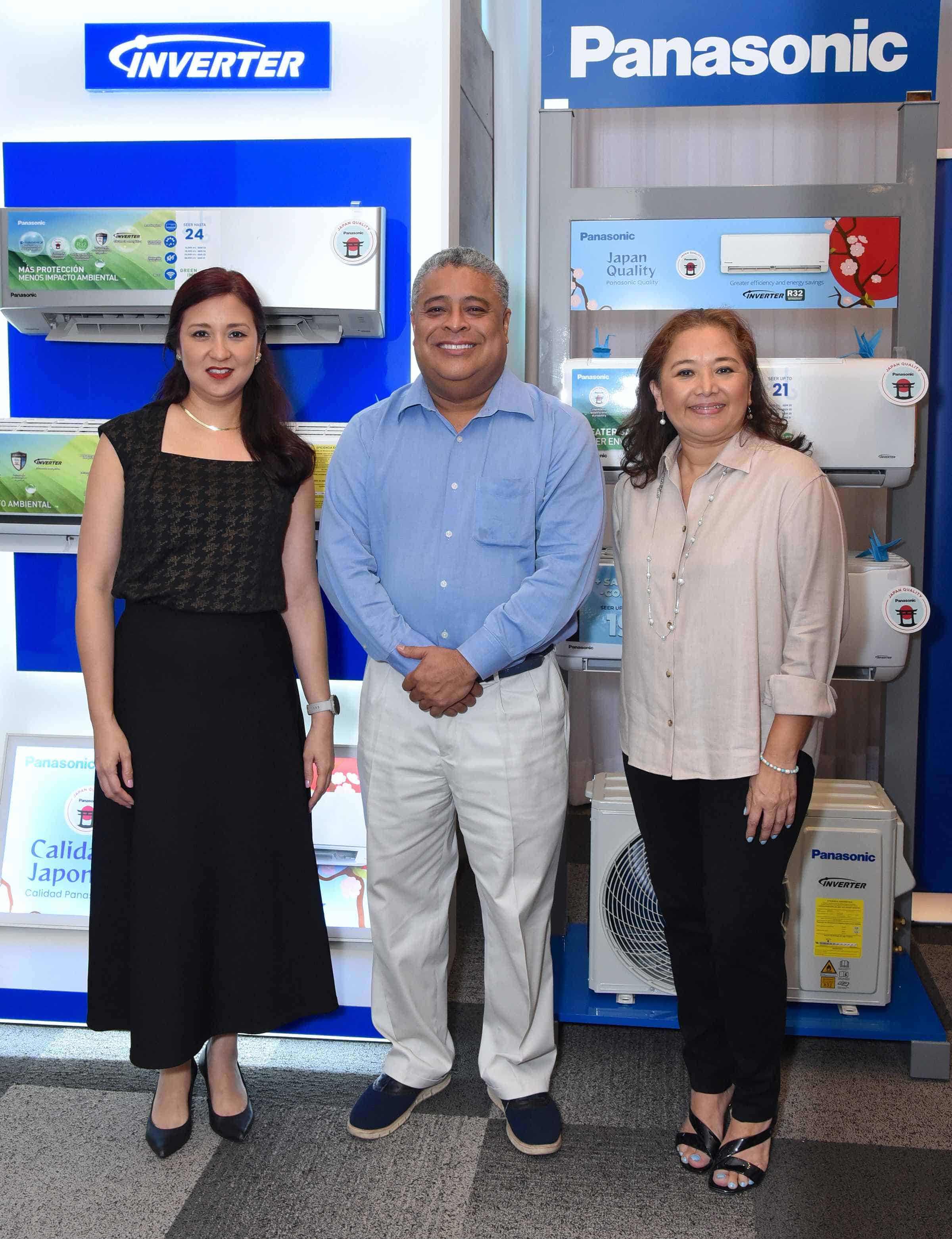 Itzel Fong, Emel Godoy y Eda Aparicio.