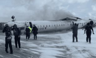 Reportan 15 heridos, tres en estado crítico, en el accidente de avión en Toronto