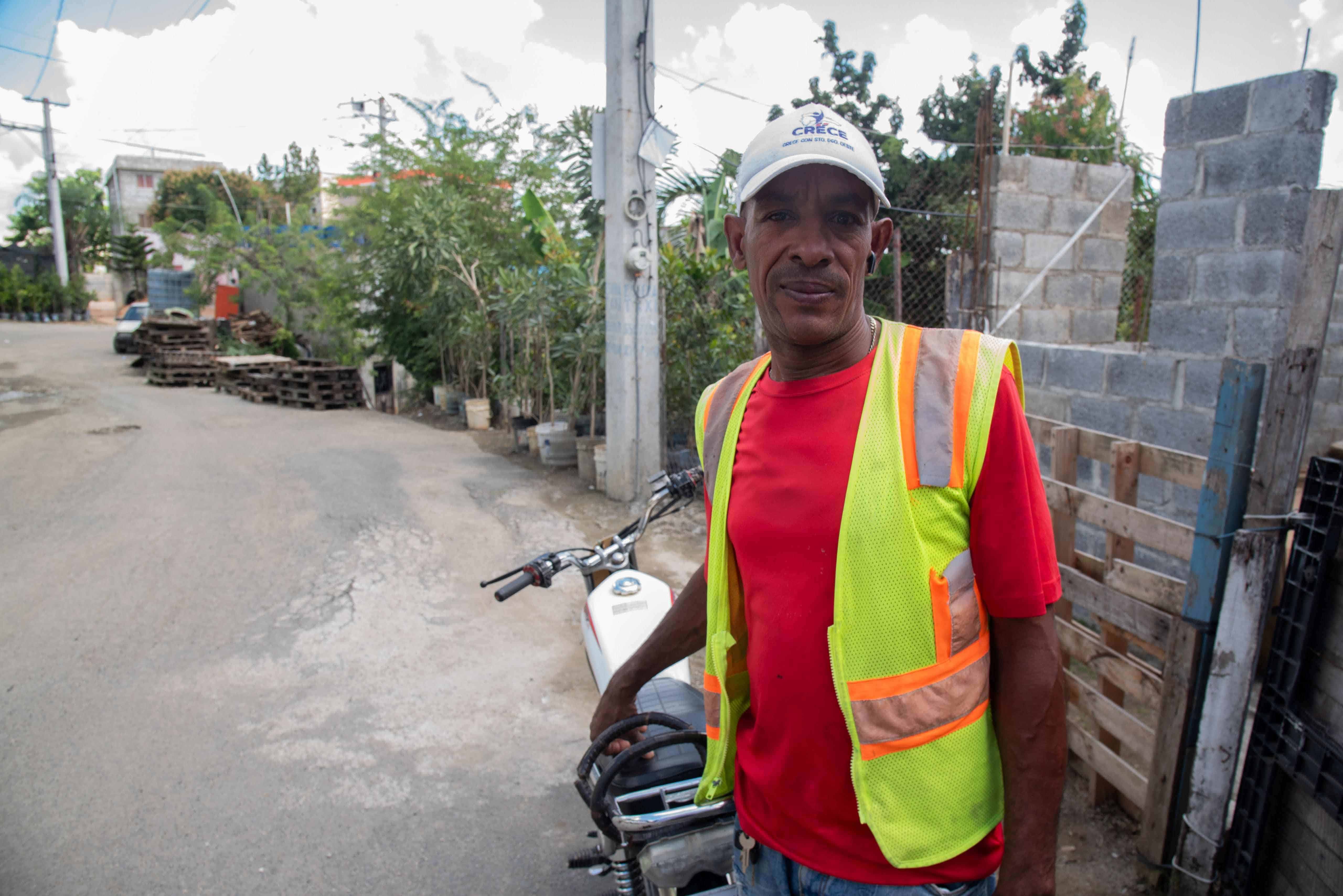 Óscar Marino, motoconchista de Guáyiga.