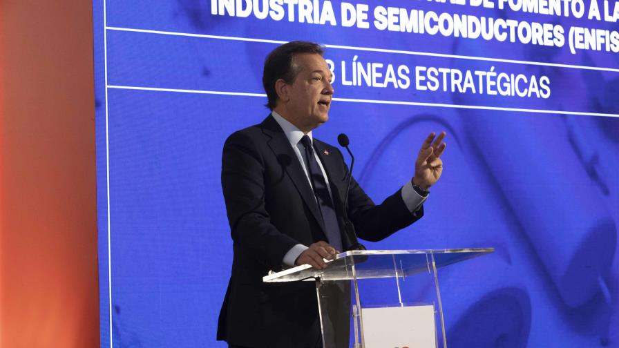 El Gobierno avanza preparativos de la Estrategia de Fomento a la Industria de los Semiconductores