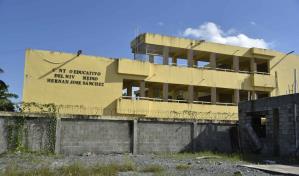 Reportan nuevas intoxicaciones en un centro educativo de Duarte tras la fumigación de una finca