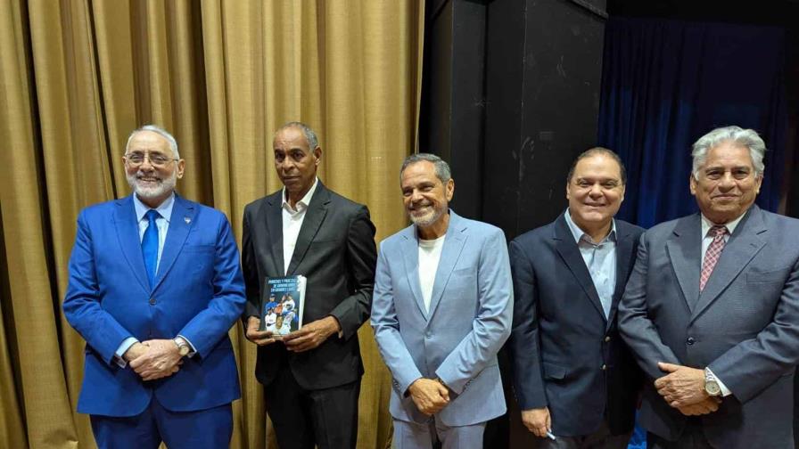 Ya circula el libro "Pioneros y proezas de dominicanos en Grandes Ligas"