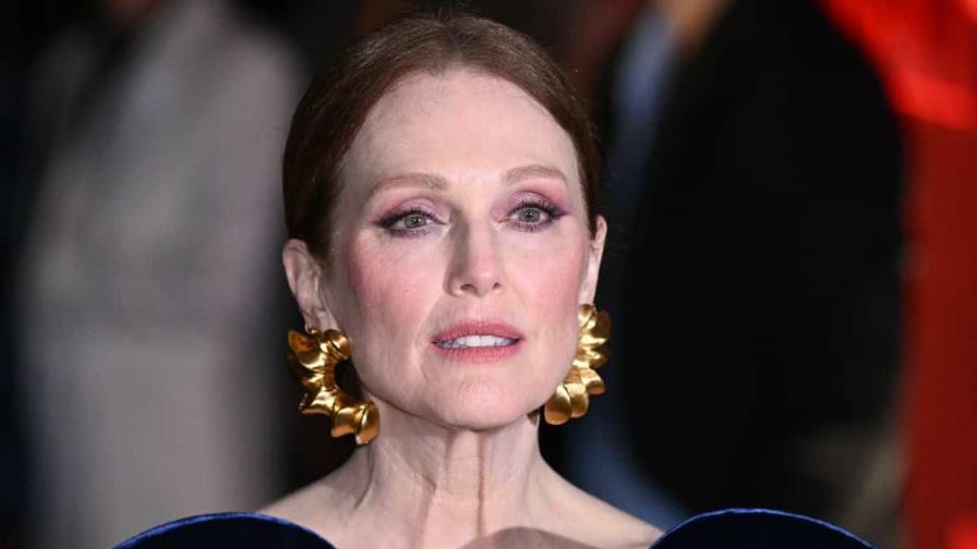 Julianne Moore denuncia que Trump prohibió su libro infantil en las escuelas de EEUU