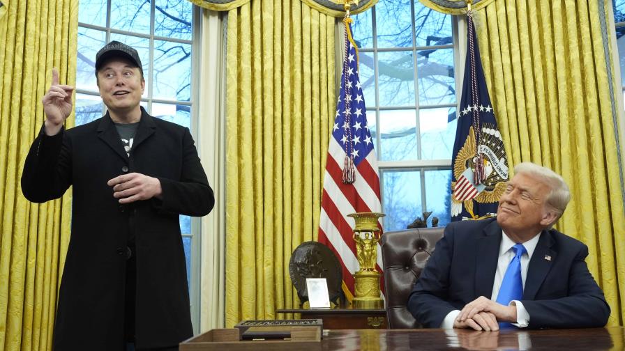 Trump dice que reunirá a su gabinete con Musk cada dos semanas hasta recortar el gasto