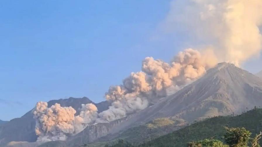 Autoridades de Guatemala prohíben subir al volcán Santiaguito por su intensa actividad