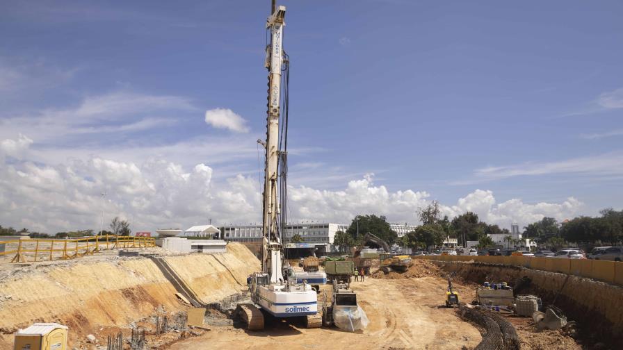 A toda máquina avanza la construcción del túnel por la Plaza de la Bandera