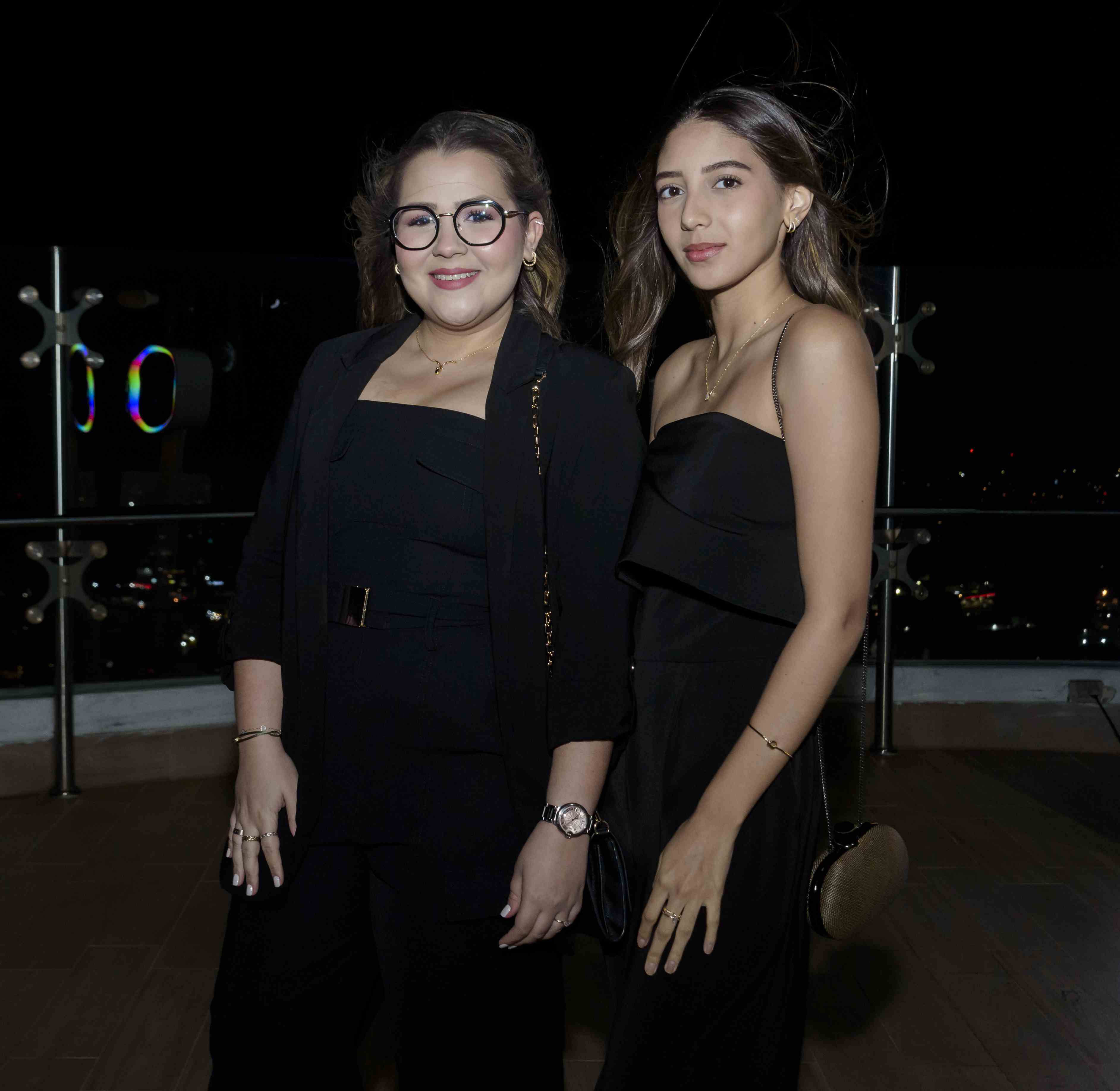 Gabriela Camacho y María Larrauri.