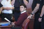 Luigi Mangione, el joven acusado de asesinar al CEO de una aseguradora, comparece ante el juez