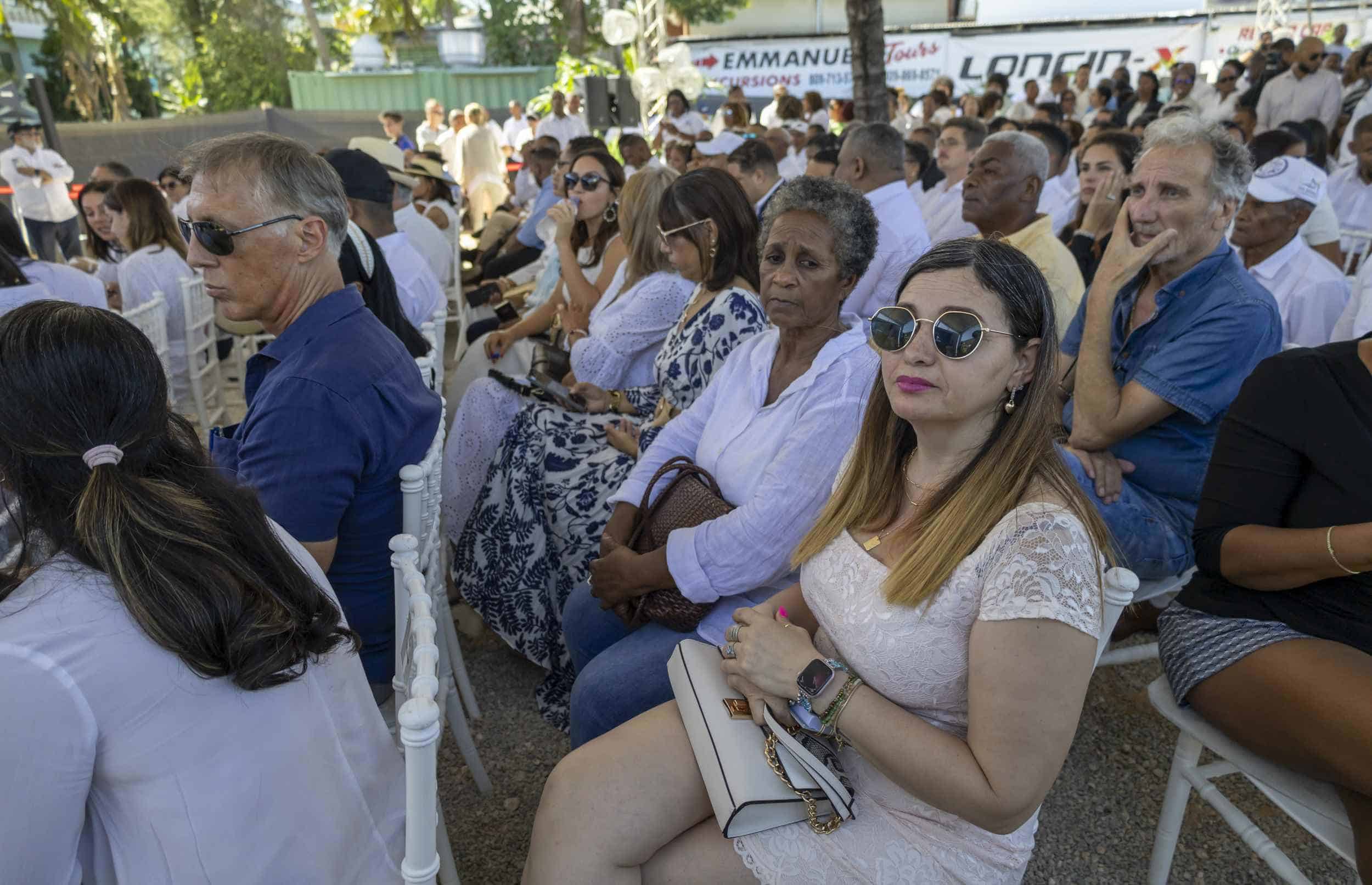 Los propietarios fueron invitados al evento, pero reconocieron a este medio que aún no se les habían informado sobre las casetas que estarían ocupando, las condiciones para operar y cuándo podrán volver.