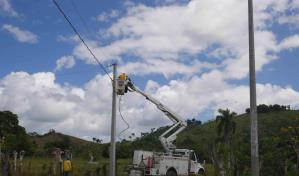 Edeeste completa rehabilitación de redes eléctricas en Santana Bella, Higüey