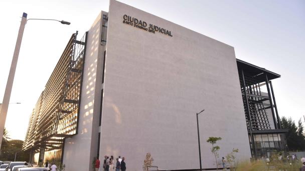 Abinader inaugura la Ciudad Judicial de Santo Domingo Este; iniciará plan de apertura gradual