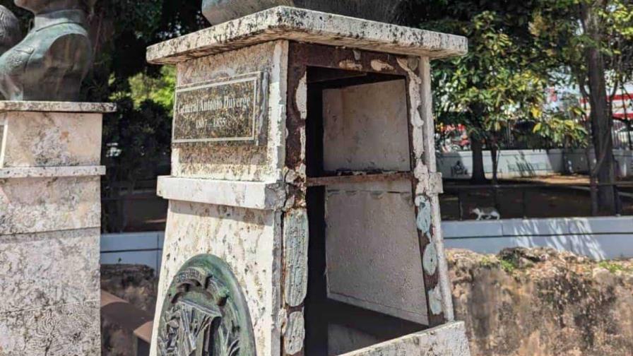 El Paseo de los Próceres en el Parque Independencia se cae a pedazos