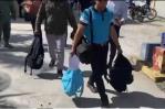 Confiscan mochilas y carteras con sospecha de pesticida en escuela de San Francisco de Macorís