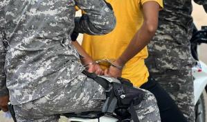 Arrestan a un hombre por presunto abuso sexual contra una menor de 13 años en Santiago Arrestan a un hombre por presunto abuso sexual contra una menor de 13 años en Santiago