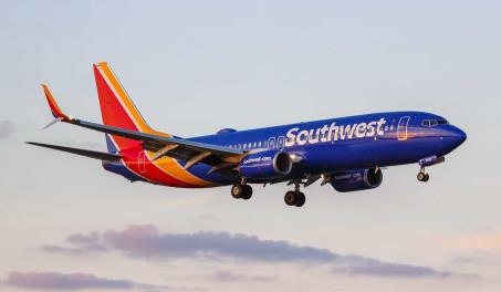 Sindicato de auxiliares de vuelo denuncia arresto migratorio de un trabajador de Southwest
