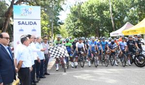 El colombiano Robigzon Oyola dominó primera etapa Vuelta Ciclística Independencia