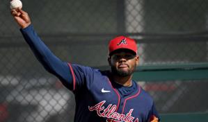 Reynaldo López comienza como un as de la rotación de los Bravos