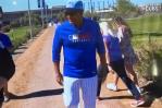 Sammy Sosa llega a los campos de entrenamientos de los Cachorros de Chicago