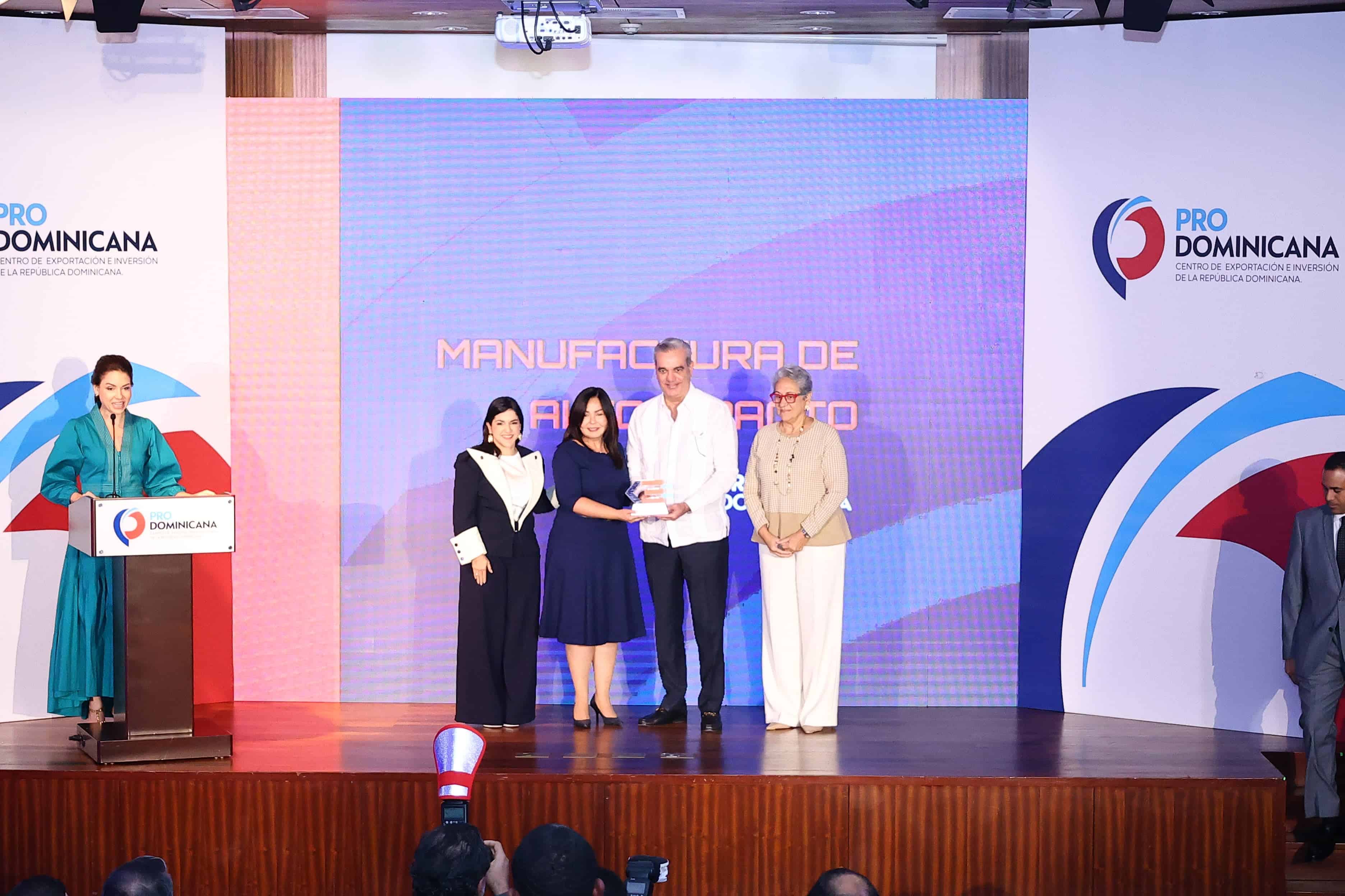 Fenwal Fresenius KABI recibe reconocimiento en la categoría: Manufactura de Alto Impacto.