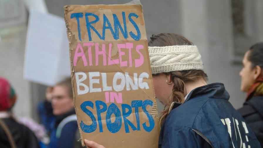 Supremo de EE. UU. se inclina por prohibir a atletas trans competir en equipos femeninos