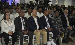 Realizan gala para anunciar el Torneo de Basket Superior de Santiago