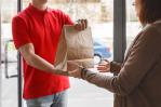 El precio de la comodidad: ¿pedir comida por las aplicaciones o ir a la sucursal?