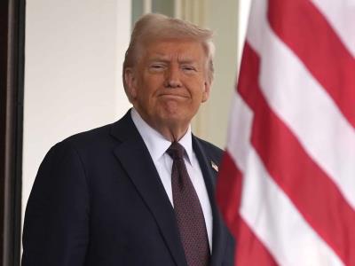 Donald Trump pide a Putin el cese de hostilidades