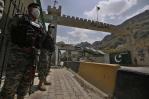 Cierre de cruce fronterizo Pakistán-Afganistán interrumpe comercio y movimiento de personas