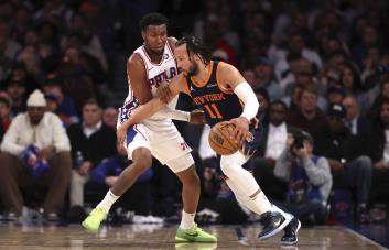 Karl Towns ausente por lesión, pero Knicks vencen a 76ers liderados por Brunson y Bridges