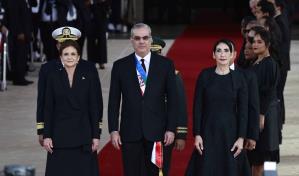 Luis Abinader menciona los logros del Gabinete de la Primera Dama y ambos se emocionan