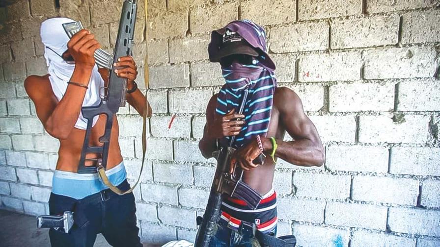 Abinader anuncia que tratará a los miembros de bandas haitianas como terroristas