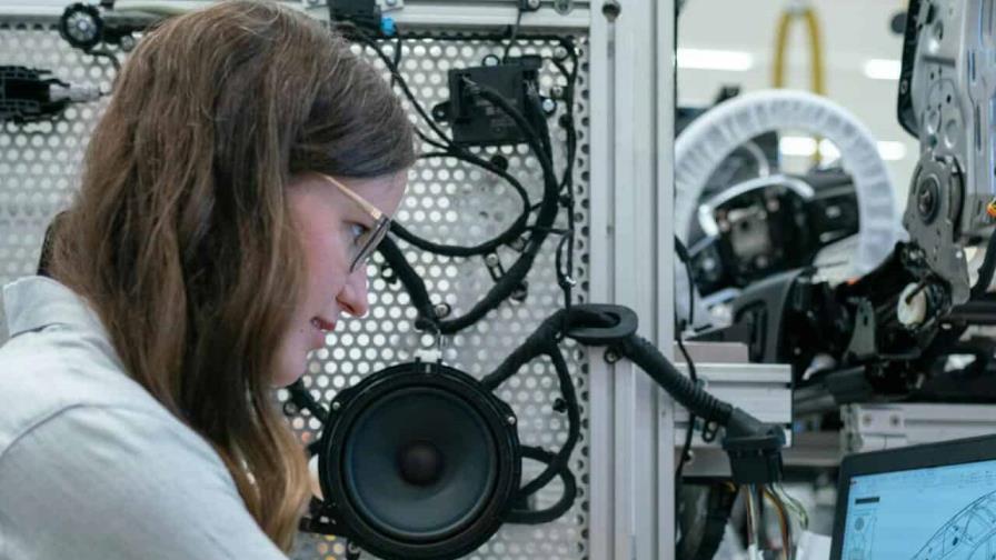 Mujeres ingenieras, una necesidad urgente en estos tiempos de la Inteligencia Artificial