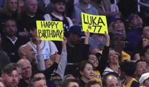 Doncic festeja su cumpleaños con 31 puntos y Lakers vencen 106-102 a Clippers Doncic festeja su cumpleaños con 31 puntos y Lakers vencen 106-102 a Clippers