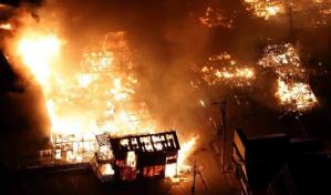 Un muerto y miles de evacuados en Japón en uno de los peores incendios en décadas Un muerto y miles de evacuados en Japón en uno de los peores incendios en décadas